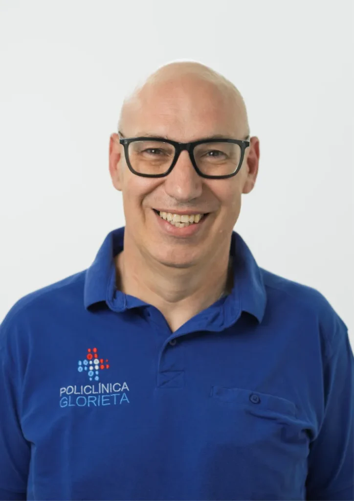 Dr. José Roselló, podólogo en Policlínica Glorieta, Dénia
